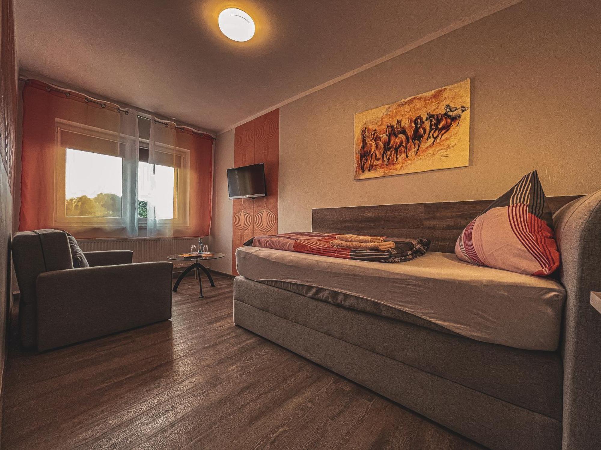 Pension Ruessel-Pub Sangerhausen Δωμάτιο φωτογραφία