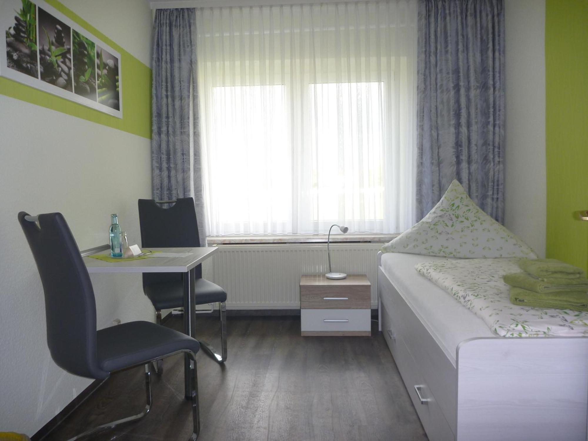 Pension Ruessel-Pub Sangerhausen Εξωτερικό φωτογραφία
